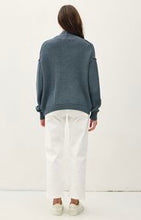 Load image into Gallery viewer, DARK BLUE CHUNKY KNIT CARDIGAN