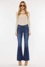 Load image into Gallery viewer, Kan Can: MID RISE PETITE FLARE JEANS
