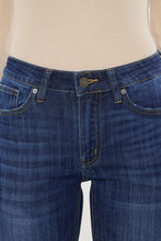 Load image into Gallery viewer, Kan Can: MID RISE PETITE FLARE JEANS