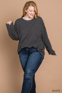 BLACK STRIPED LONG SLEEVE TOP