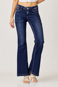 RISEN: LOW RISE DARK FLARE JEANS