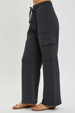 Load image into Gallery viewer, RISEN LOUNGE LINE: CARGO POCKET WIDE LEG PANTS (WASHED BLACK)