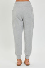 Load image into Gallery viewer, RISEN LOUNGE LINE: HIGH RISE SIDE POCKET JOGGER (HEATHER GREY)