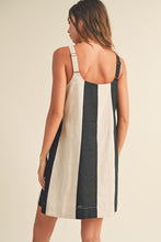 Load image into Gallery viewer, BLACK + OATMEAL COLOR BLOCK DRESS