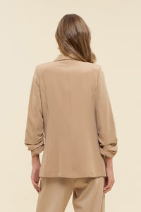 KHAKI 3/4 RUCHED SLEEVE BLAZER