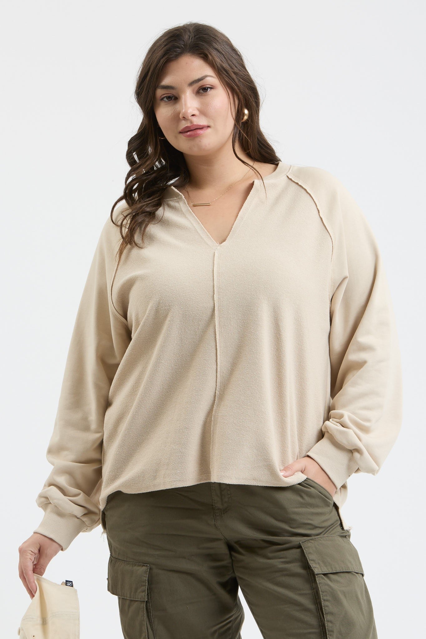 KHAKI EXPOSED SEAM TOP