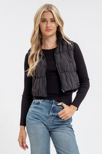 CROPPED PUFFER VEST | BLACK