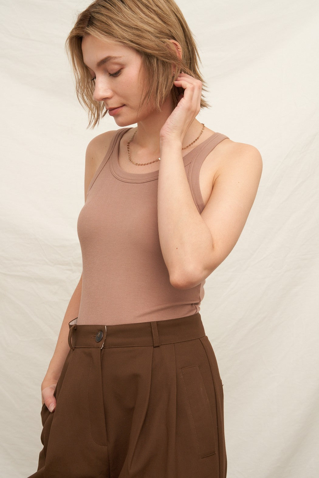PADDED RIBBED TANK TOP (TAUPE)