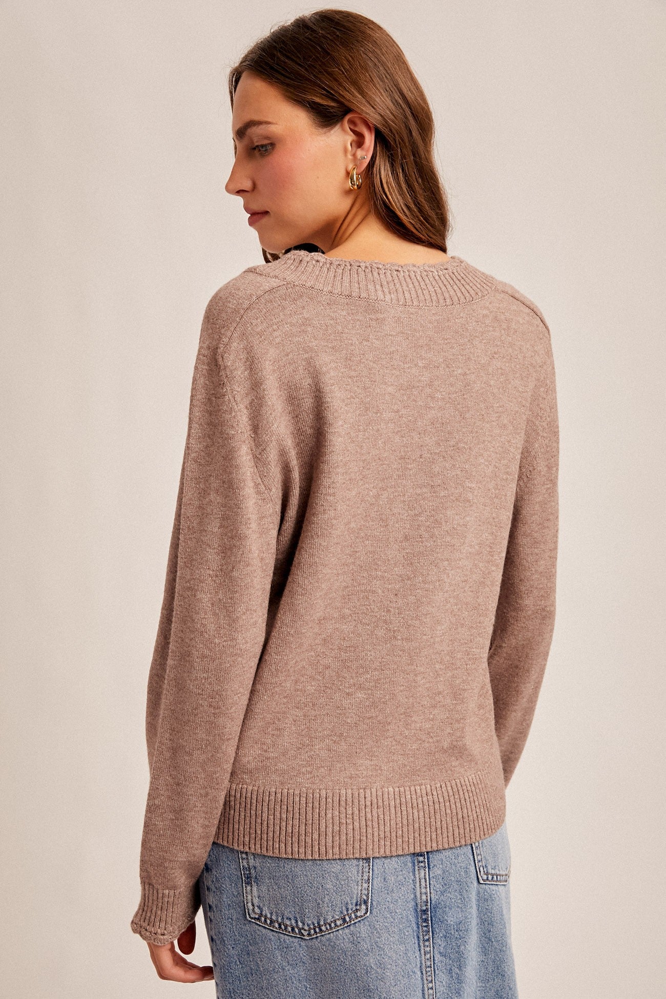 Mocha Scallop Edge Detailed V-neck Sweater