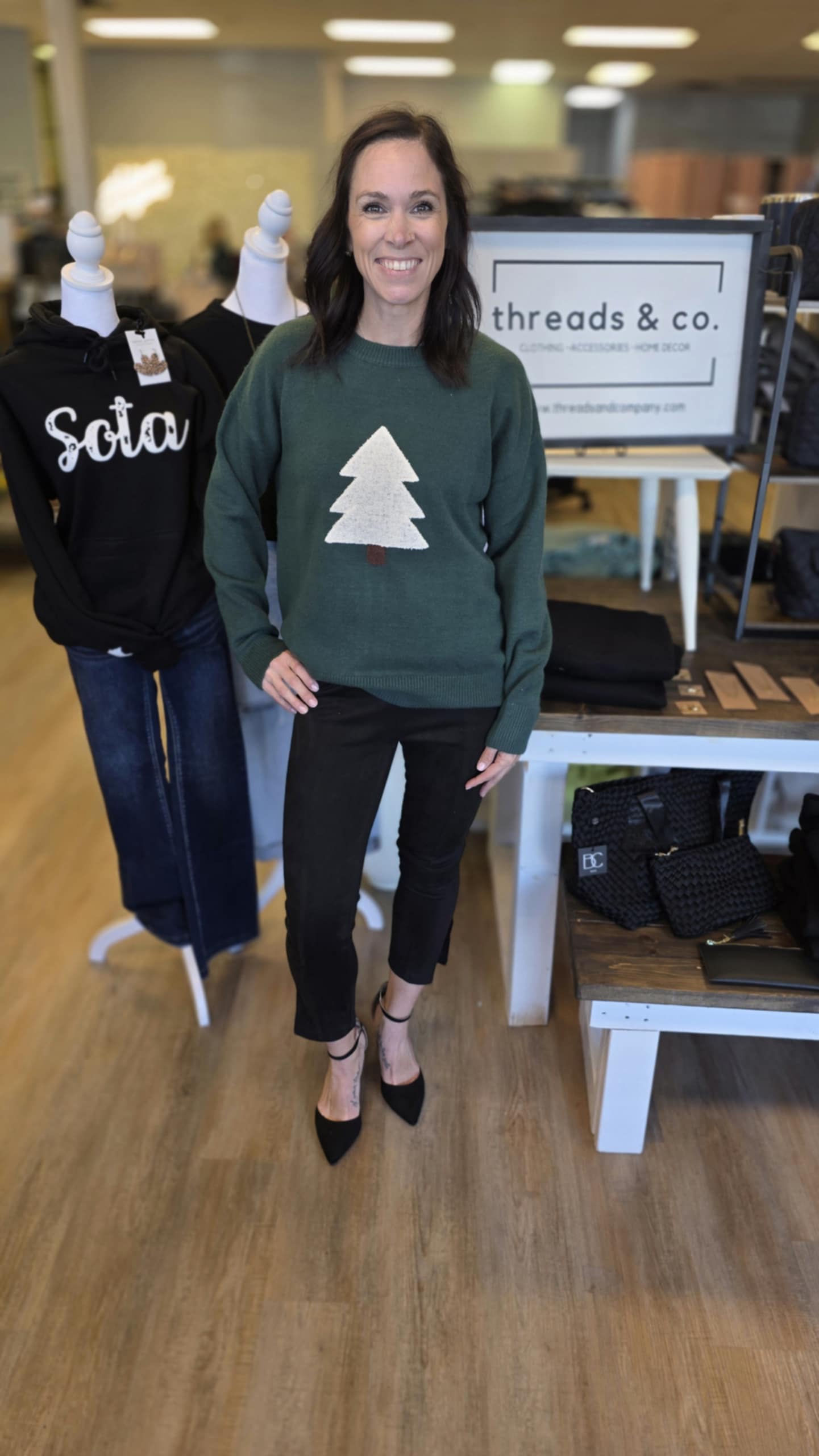 GREEN CHRISTMAS TREE SWEATER