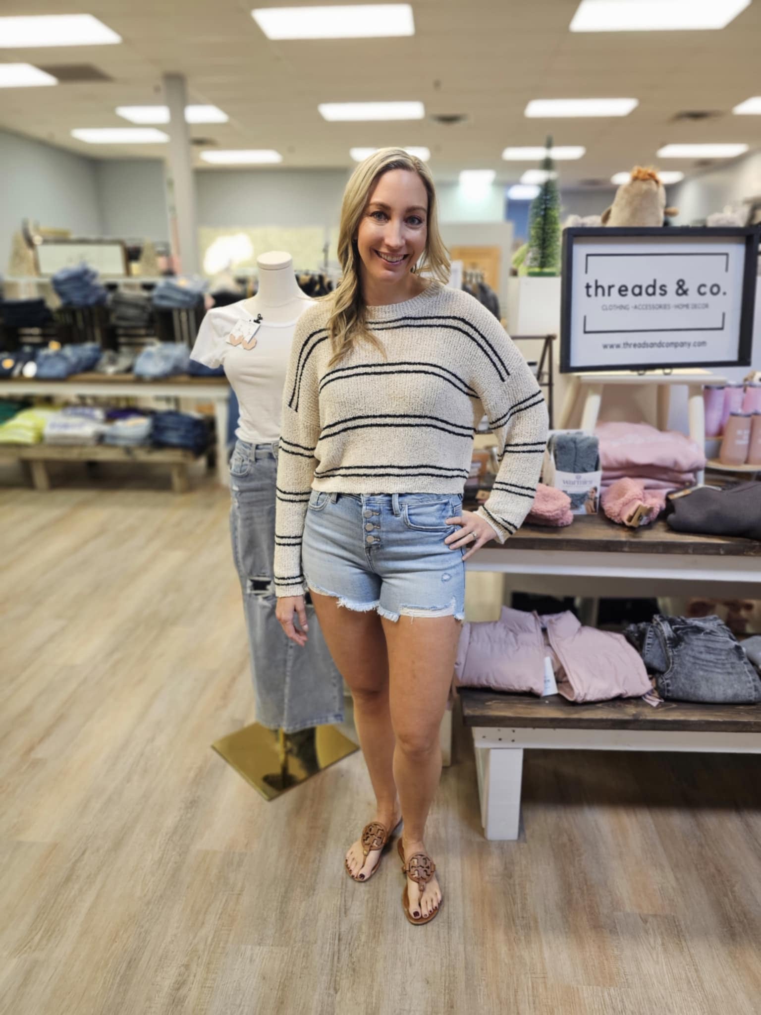 DOUBLE STRIPED LONG SLEEVE (CREAM + BLACK)