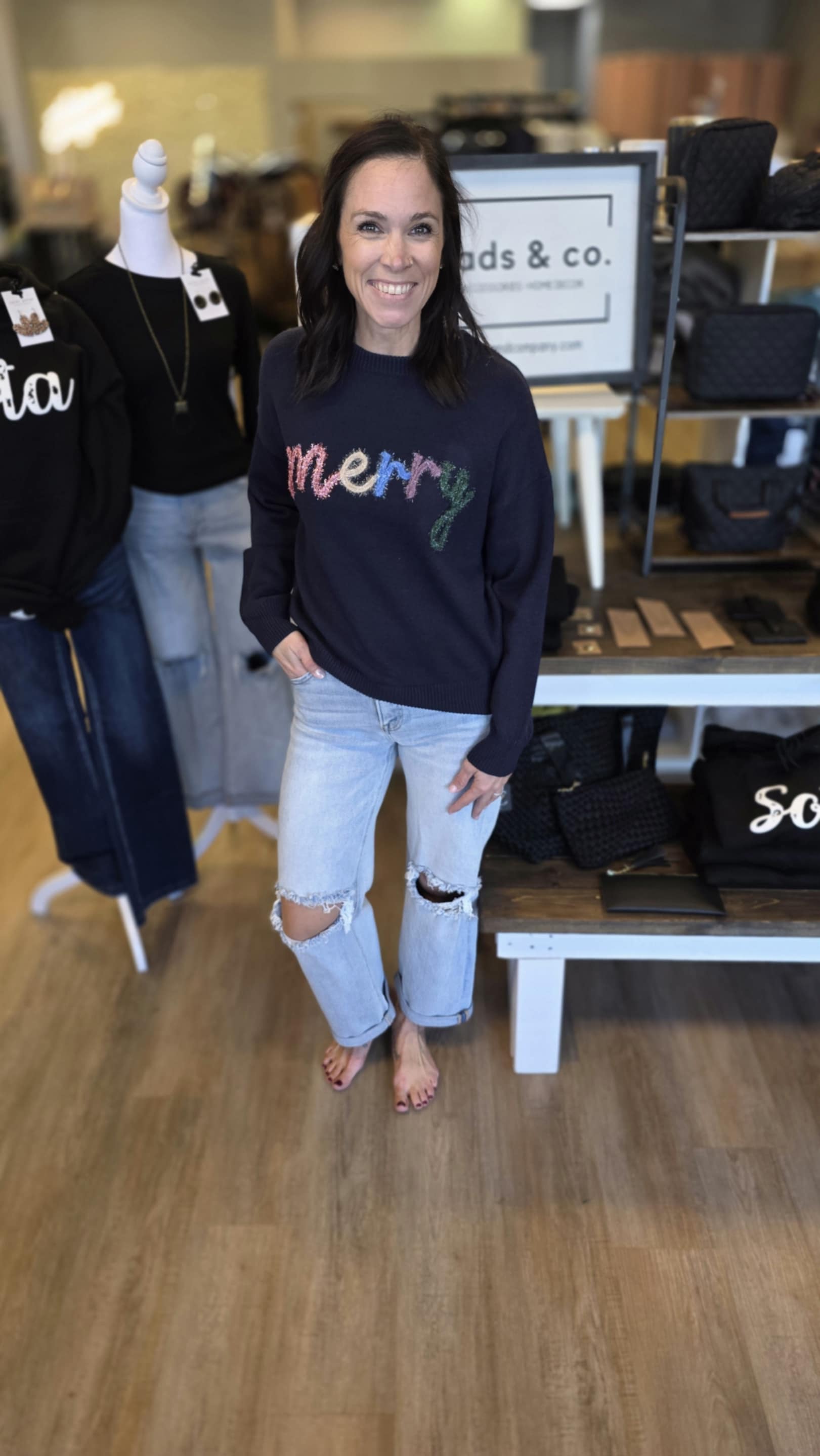 NAVY MERRY SWEATER