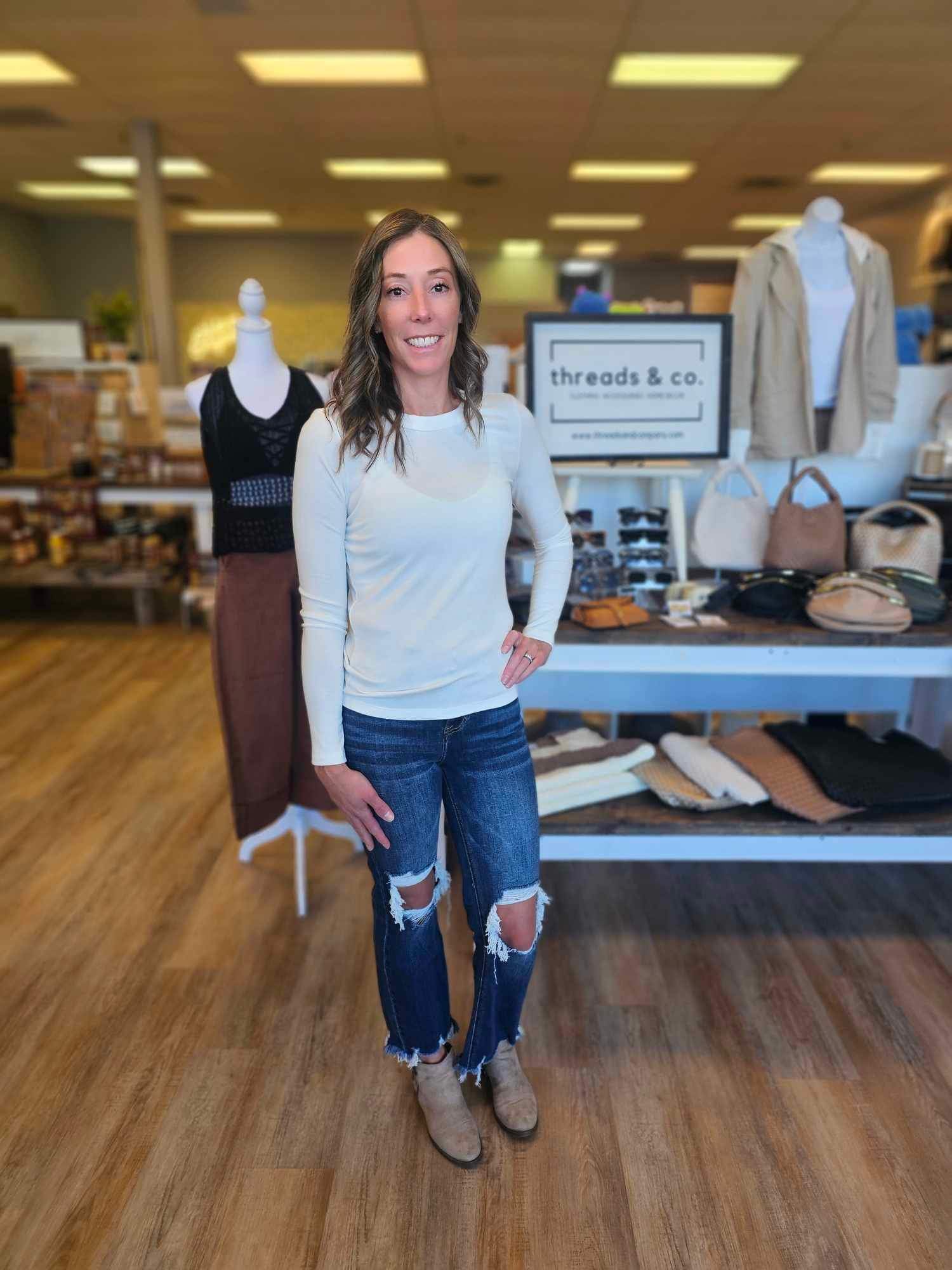 IVORY LONG SLEEVE KNIT TOP