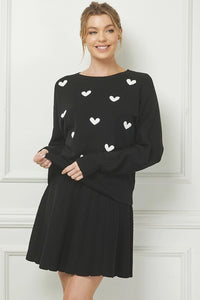 BLACK & WHITE HEART SWEATER