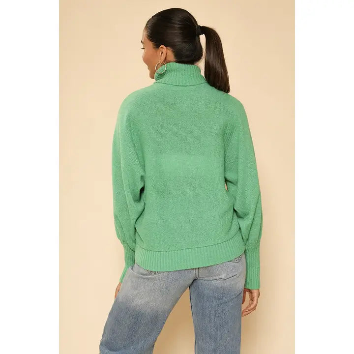 JOLLY TURTLENECK SWEATER