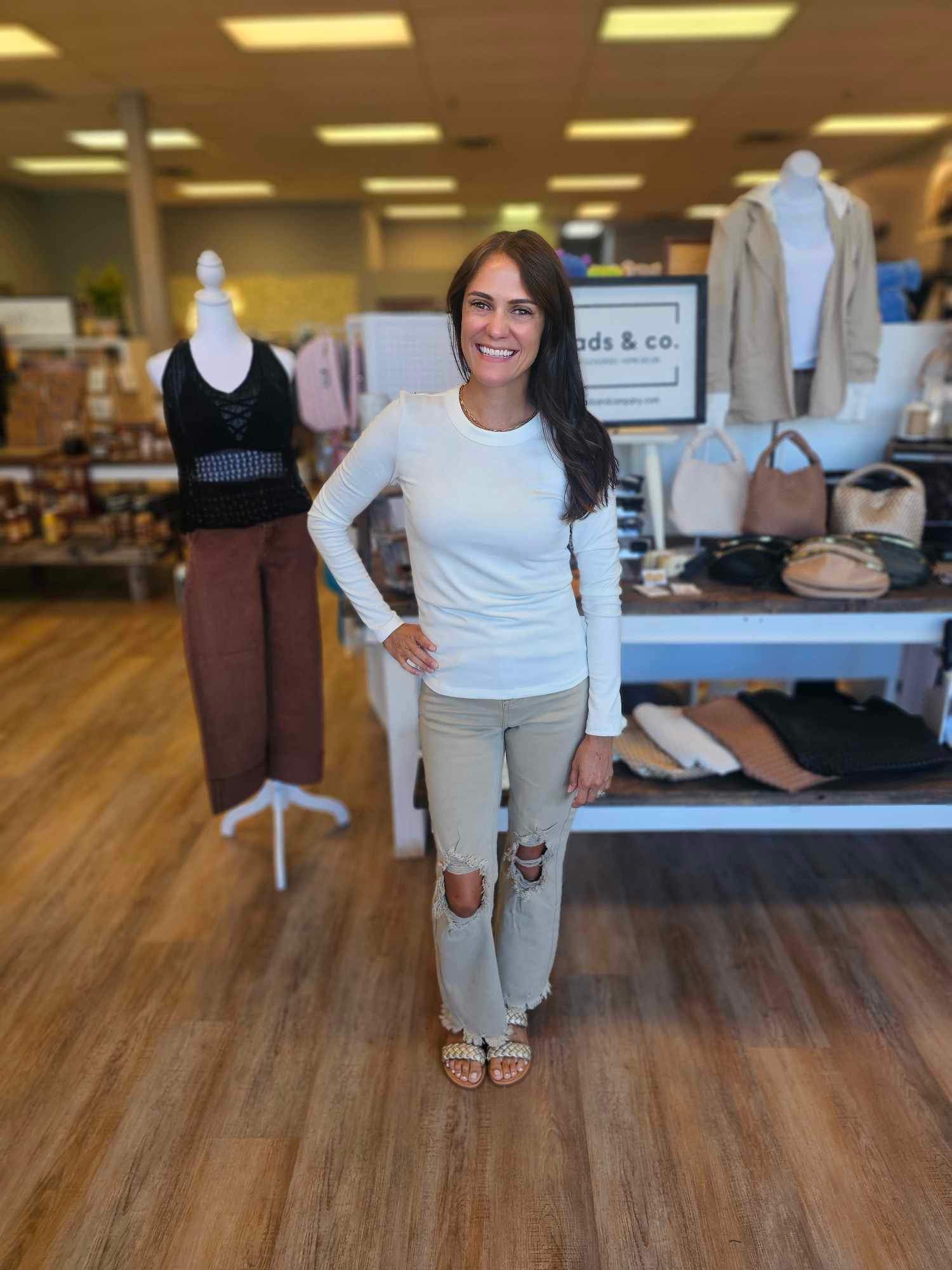 IVORY LONG SLEEVE KNIT TOP