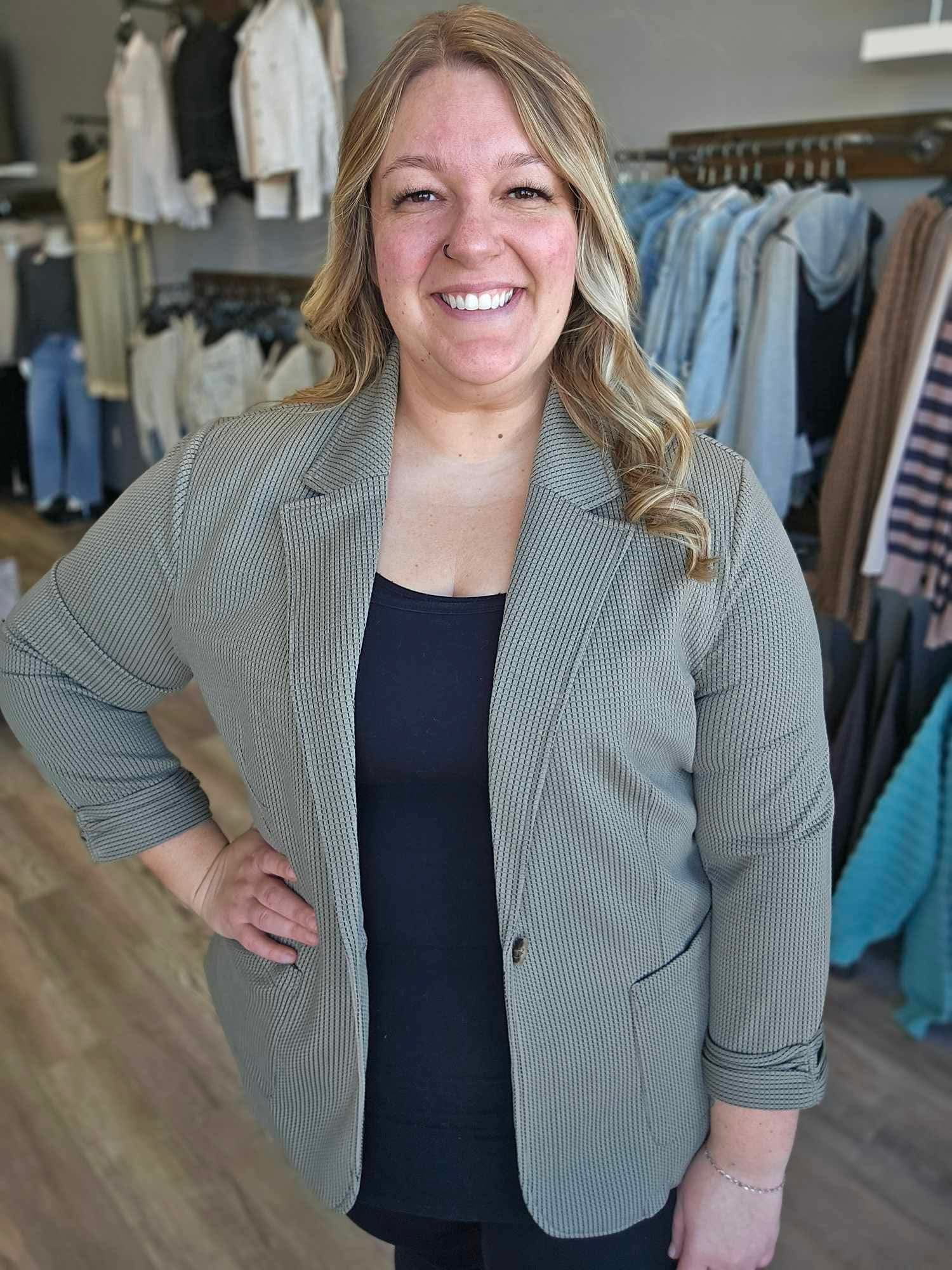 OLIVE SHIRRED SLEEVE TEXTURED BLAZER