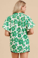 Load image into Gallery viewer, GREEN FLOWER PRINT TOP