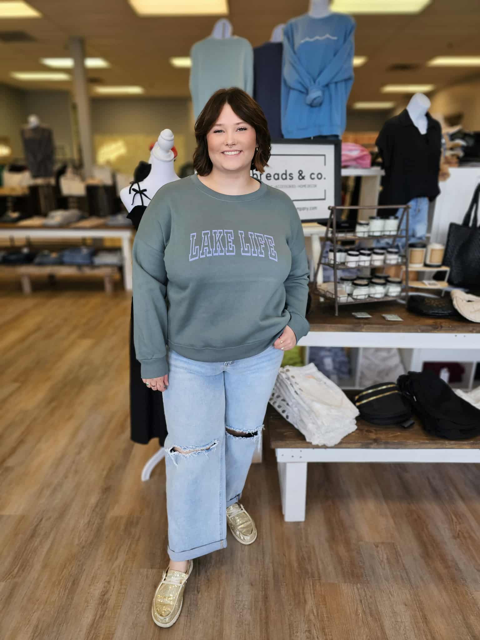LAKE LIFE (CUVRY) CREW SWEATSHIRT
