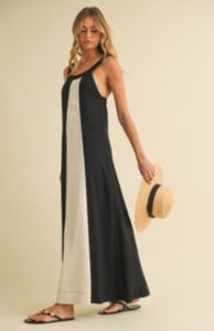 BLACK & WHITE COLOR BLOCK STRIPE DRESS