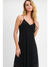 Load image into Gallery viewer, BLACK LACE V-NECK MAXI DRESS