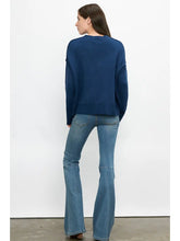 Load image into Gallery viewer, NAVY WEEKEND SWEATER