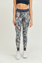Load image into Gallery viewer, Camo Print Leggings