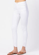 Load image into Gallery viewer, JUDY BLUE: WHITE SKINNY JEANS